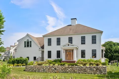 6 Beach Plum Ln, Scituate, MA 02066