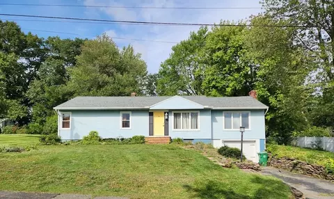 130 Cobb Ave, Chicopee, MA 01013