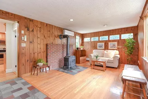 11 Wilde Rd, Wellesley, MA 02481 photo 12