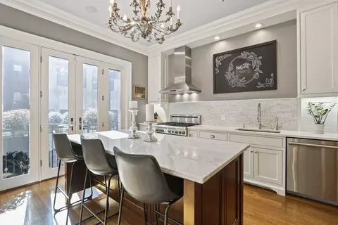 14 Wellington St #2, Boston, MA 02118