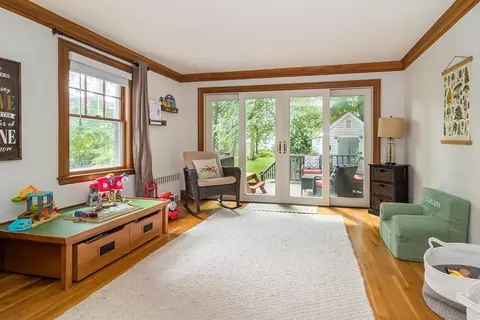 814 Worcester St, Wellesley, MA 02482 photo 10
