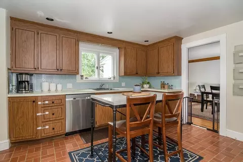 814 Worcester St, Wellesley, MA 02482 photo 3