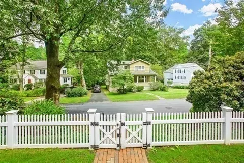 15 Cunningham Rd, Wellesley, MA 02481 photo 7
