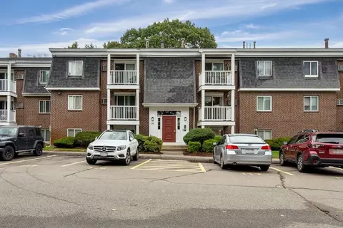 49 Will Dr #120, Canton, MA 02021