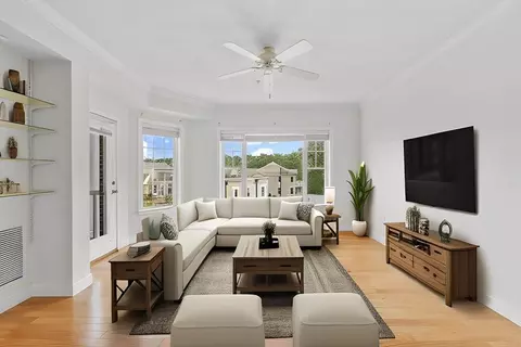 855 Main St #207, Woburn, MA 01801