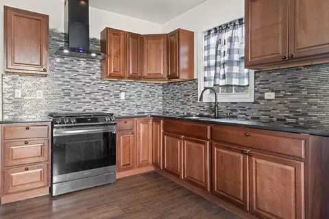 576 Cabot, Beverly, MA 01915 photo 20
