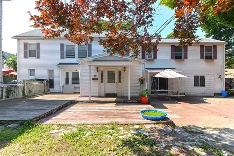 35 Estes St, Lynn, MA 01902