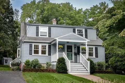1 Ray St, Hopkinton, MA 01748