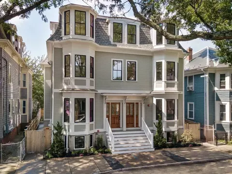 387 Windsor St #387, Cambridge, MA 02141
