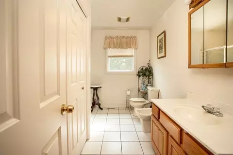 125 Ratcliffe St, Fall River, MA 02723 photo 16