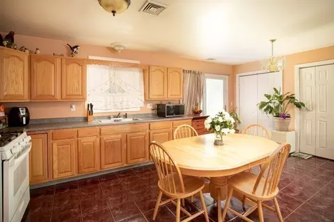 125 Ratcliffe St, Fall River, MA 02723 photo 19