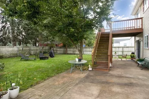 125 Ratcliffe St, Fall River, MA 02723 photo 24