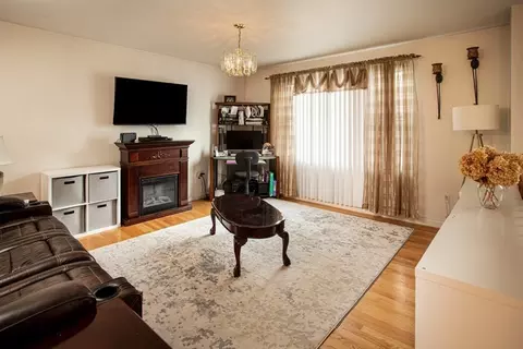 125 Ratcliffe St, Fall River, MA 02723 photo 10