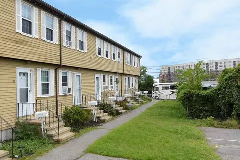 27-35 Field St #6, Quincy, MA 02169
