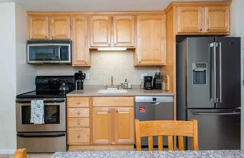 244 Salem St #6, Malden, MA 02148