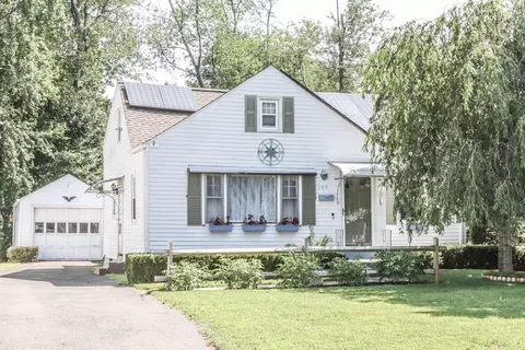 165 Wheeler Ave, Springfield, MA 01118