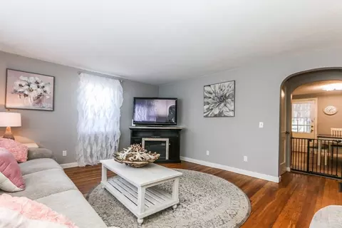 165 Wheeler Ave, Springfield, MA 01118 photo 4