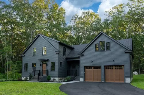 51 County Rd, Andover, MA 01810