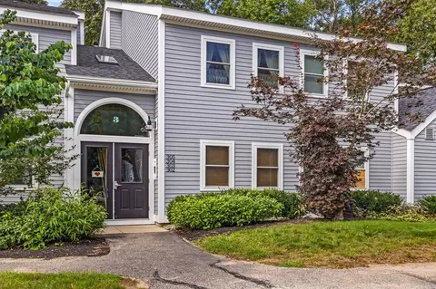 304 Tuckers Ln #304, Hingham, MA 02043