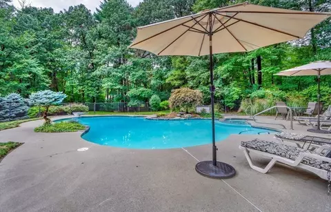 32 Pine Hill Dr, Walpole, MA 02081 photo 34