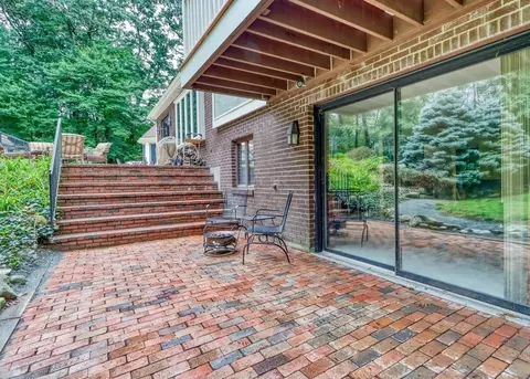 32 Pine Hill Dr, Walpole, MA 02081 photo 31