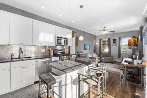 21 Chestnut St #1, Chelsea, MA 02150