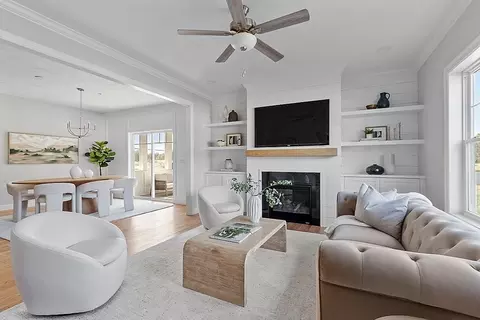 7 Pebble Cir #7, Bellingham, MA 02019