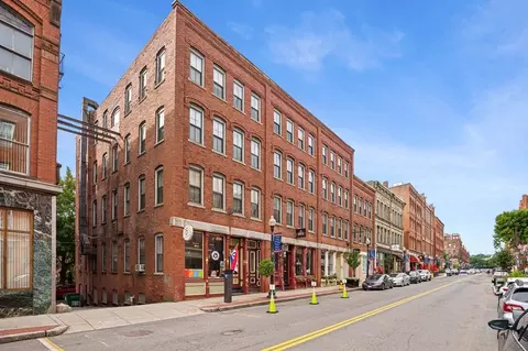 24 Washington St #303, Haverhill, MA 01832