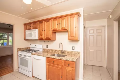 15 Strand St, Fall River, MA 02720 photo 13