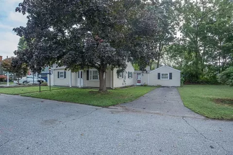 15 Strand St, Fall River, MA 02720 photo 26