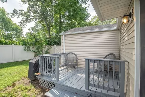 15 Strand St, Fall River, MA 02720 photo 6