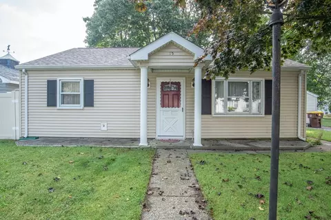15 Strand St, Fall River, MA 02720 photo 1