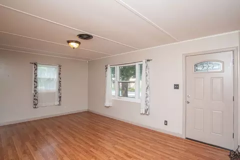 15 Strand St, Fall River, MA 02720 photo 14