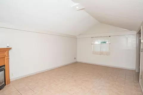 15 Strand St, Fall River, MA 02720 photo 10