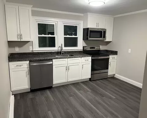 224 Parkerview St, Springfield, MA 01129 photo 5