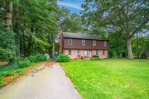 8 Legion Dr #A, Plainville, MA 02762