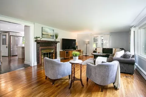 554 Pleasant St, Bridgewater, MA 02324