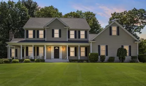 15 High St, Easton, MA 02375