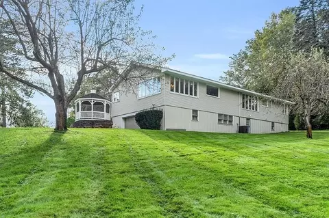88 Maple Ave, Atkinson, NH 03811 photo 6
