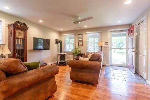17 Valley Rd, Mashpee, MA 02649 photo 7