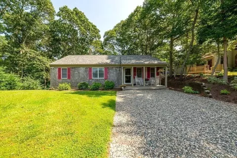 17 Valley Rd, Mashpee, MA 02649 photo 16