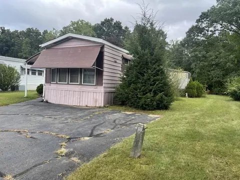 52 Contessa, Springfield, MA 01119