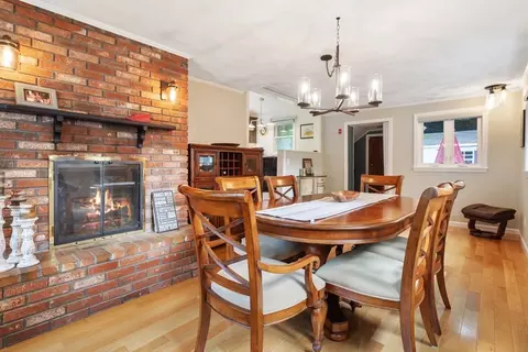 16 Arcadia Ave, Reading, MA 01867 photo 8