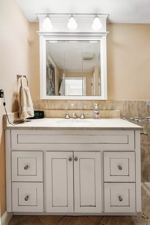 16 Arcadia Ave, Reading, MA 01867 photo 18