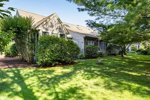 32 Windsor Pt, Mashpee, MA 02649 photo 4