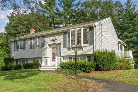 3 Savage Ave, Billerica, MA 01821