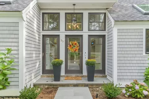 35 Hook Dr, Mashpee, MA 02649 photo 3