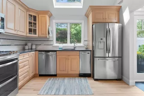 35 Hook Dr, Mashpee, MA 02649 photo 8