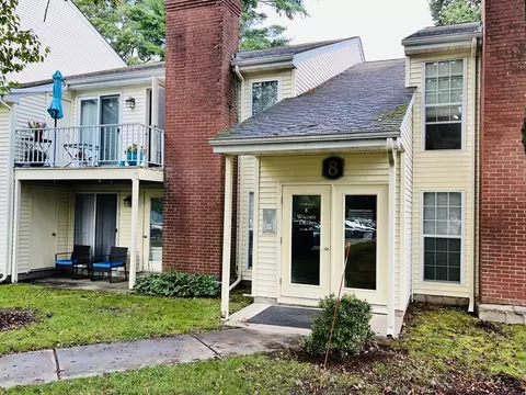 8 Walden Dr #14, Natick, MA 01760
