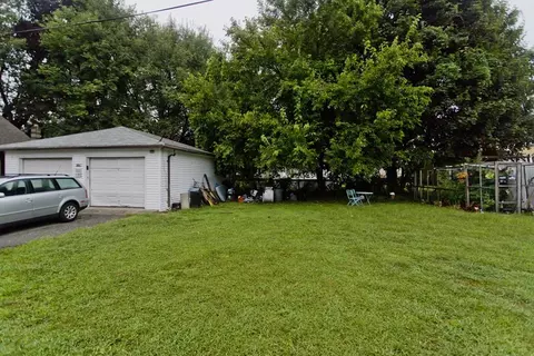 892 Chicopee St, Chicopee, MA 01013 photo 3